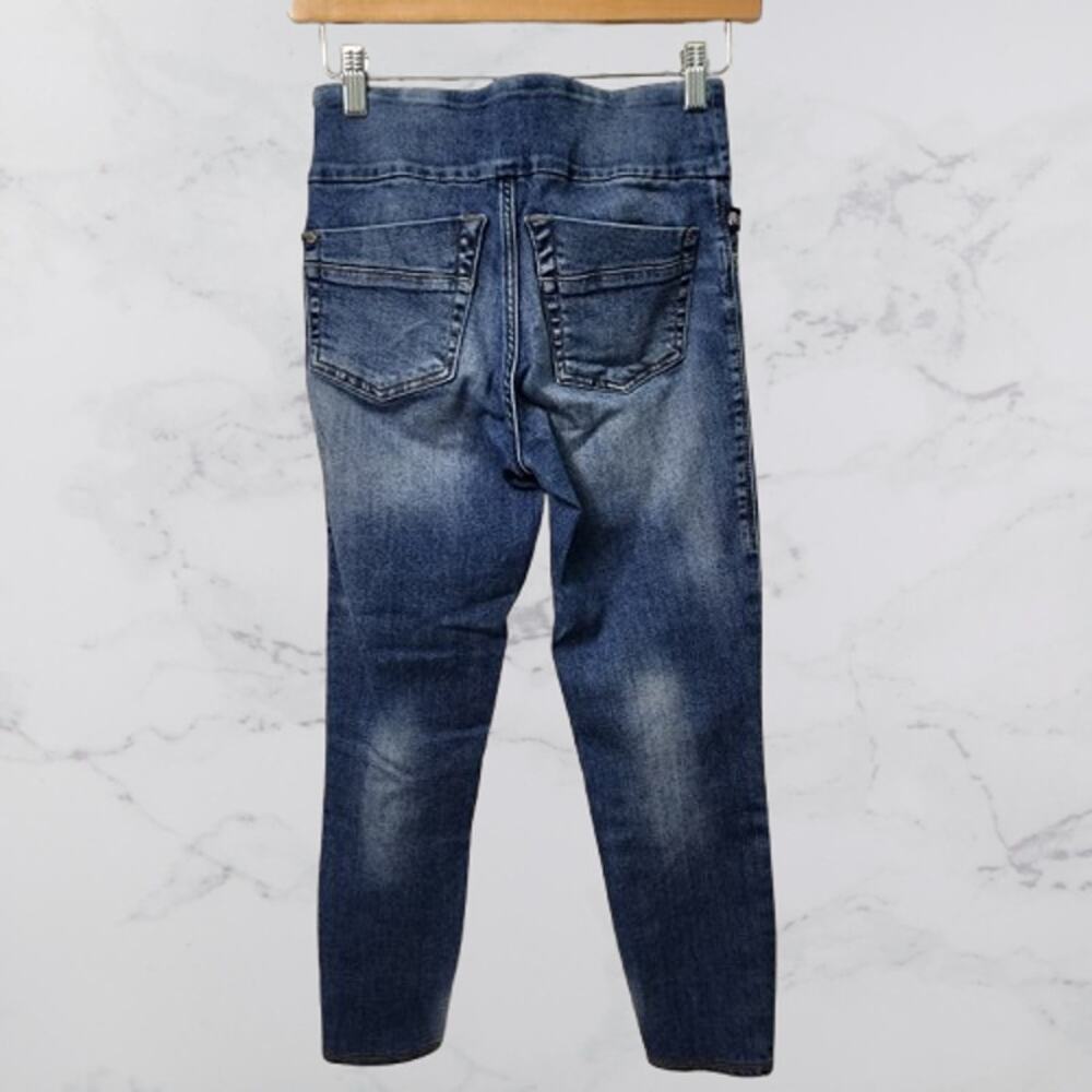 Rock & Republic Denim RX Fever Pull on Slimming Size 2 Ankle